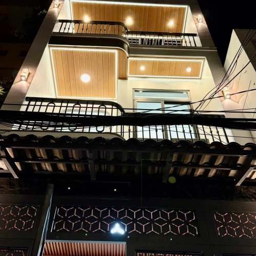 Bán nhà 1 trệt 2 lầu 105/  đường  Hoàng Bật Đạt, phường 15, Quận Tân Bình, HCM