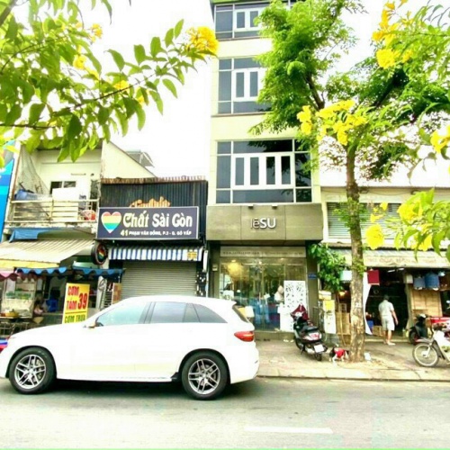 Bán nhà 1 trệt, 3 lầu MT đường Phạm Văn Đồng, Quận Gò Vấp, HCM 