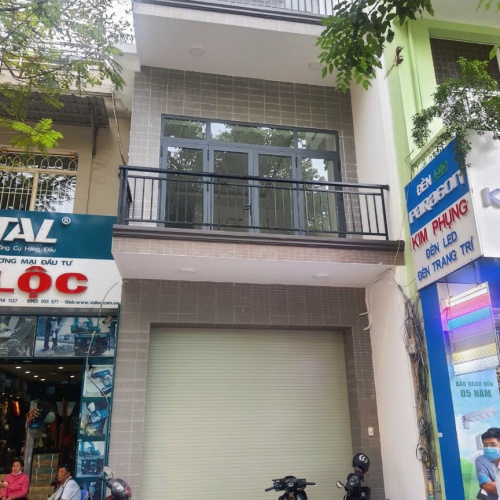 Bán nhà 1 trệt, 3 lầu MT đường Yersin, Phường Nguyễn Thái Bình, Quận 1, HCM